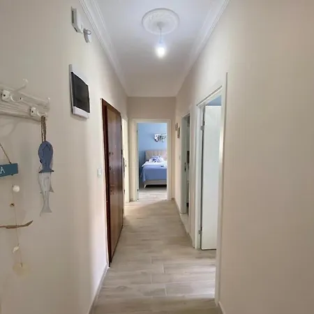 Myra فندق Bezkesen